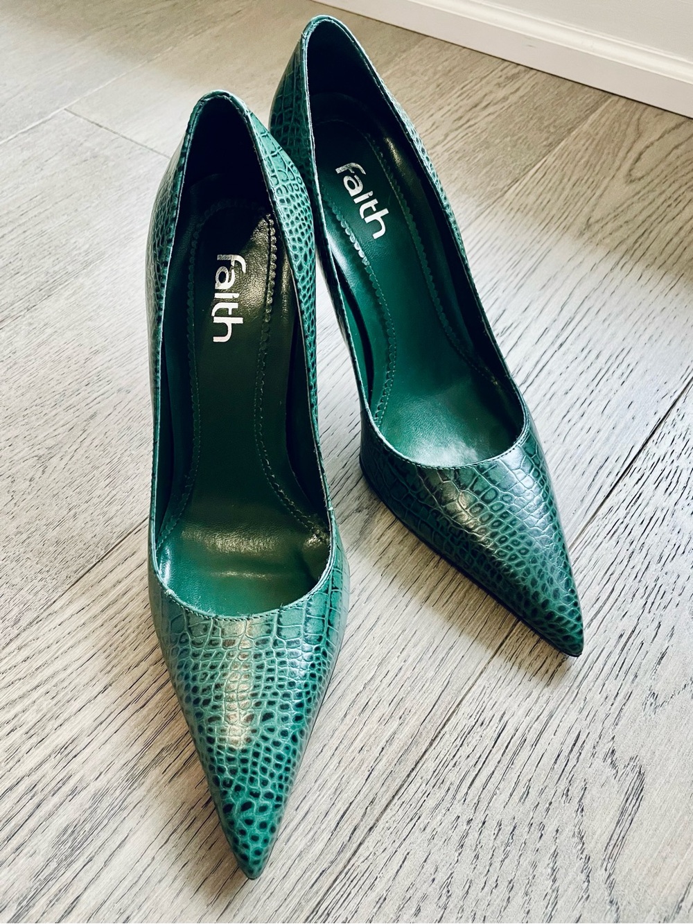 Faith Ladies Vintage Green Snake Animal Print High Heel Heeled Shoe 7US